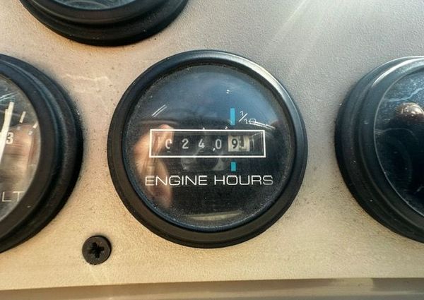 Carver 350-MARINER image