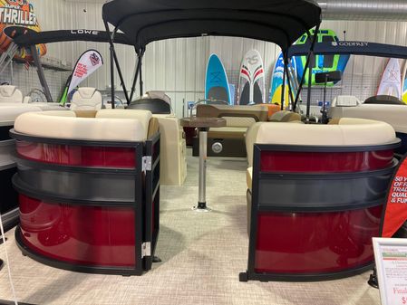 Lowe SS210CL-BED-BOAT image