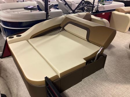 Lowe SS210CL-BED-BOAT image