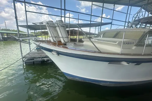 Chris-Craft Commander 42 image