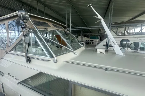 Chris-Craft Commander 42 image