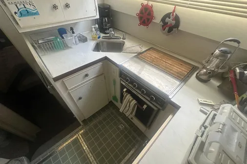 Chris-Craft Commander 42 image