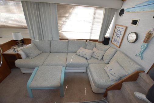 Carver 440 Aft Cabin Motor Yacht image