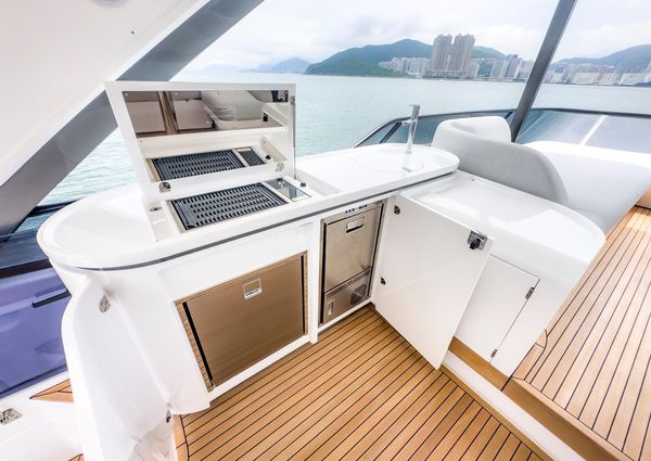 Azimut 68-FLY-FLYBRIDGE image