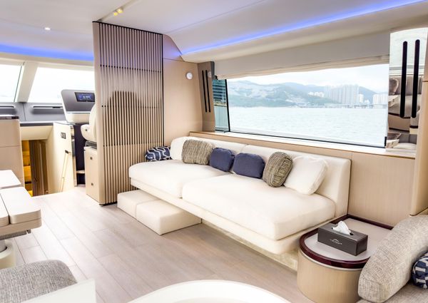 Azimut 68-FLY-FLYBRIDGE image