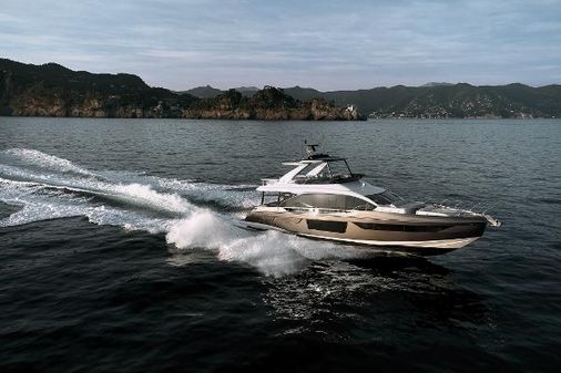 Azimut 68-FLY image