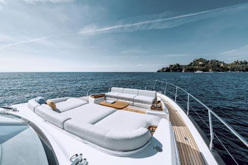 Azimut 68-FLY image