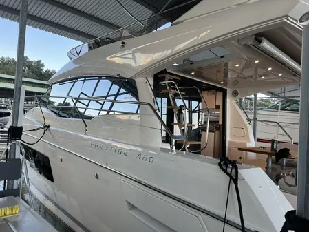 Prestige 460 image