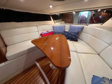 Regal 3350 Sport Cruiser image