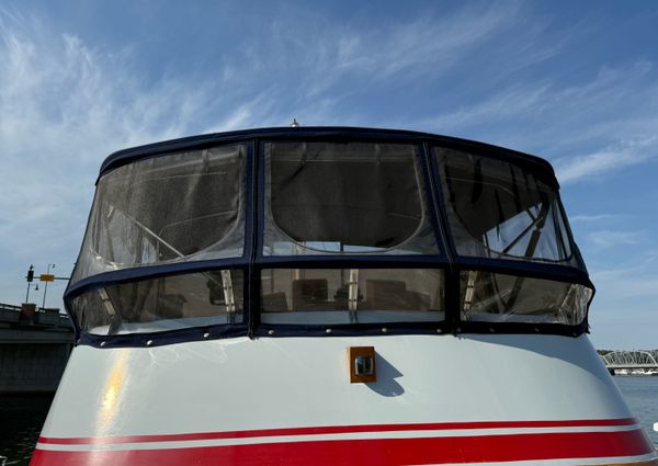 Marine-trader TRI-CABIN image