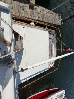 Marine-trader TRI-CABIN image