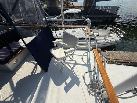 Marine-trader TRI-CABIN image