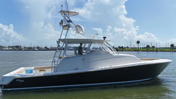 SeaVee 430 Fisharound image