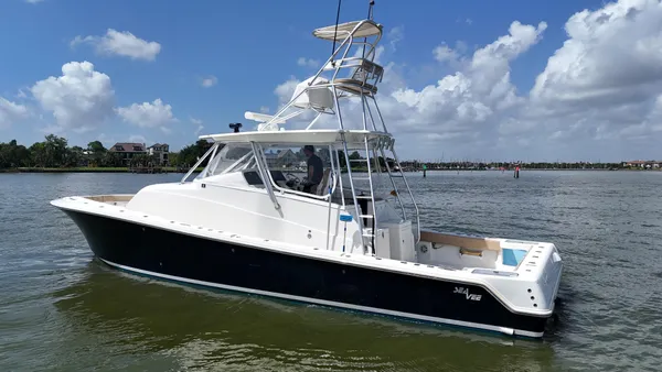 SeaVee 430 Fisharound image