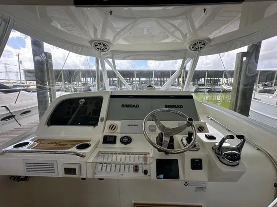 SeaVee 430 Fisharound image