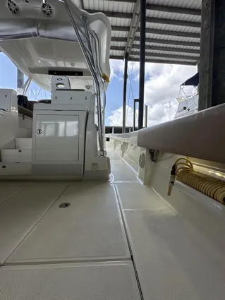 SeaVee 430 Fisharound image