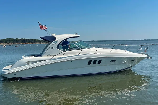 Sea Ray 38 Sundancer image