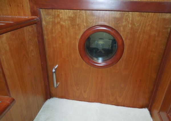 President 42-PERFORMANCE-TRAWLER image