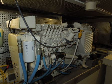 President 42-PERFORMANCE-TRAWLER image