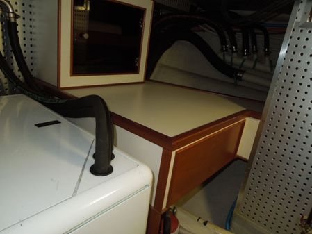 President 42-PERFORMANCE-TRAWLER image