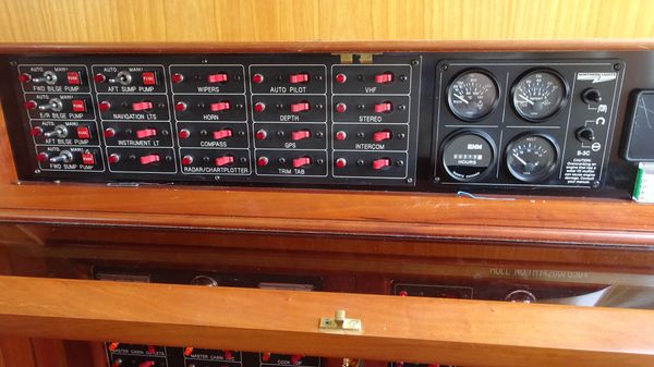 President 42-PERFORMANCE-TRAWLER image