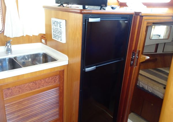 President 42-PERFORMANCE-TRAWLER image