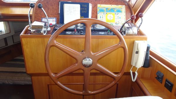 President 42-PERFORMANCE-TRAWLER image