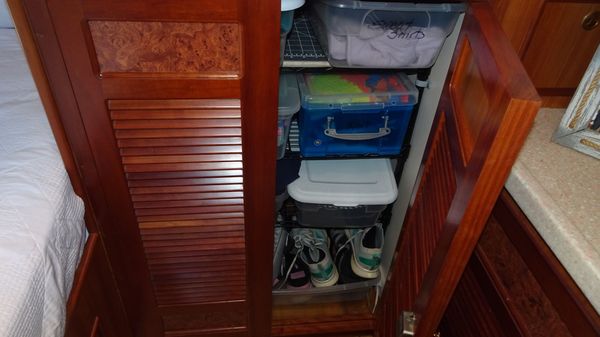 President 42-PERFORMANCE-TRAWLER image