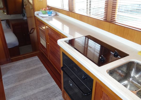 President 42-PERFORMANCE-TRAWLER image