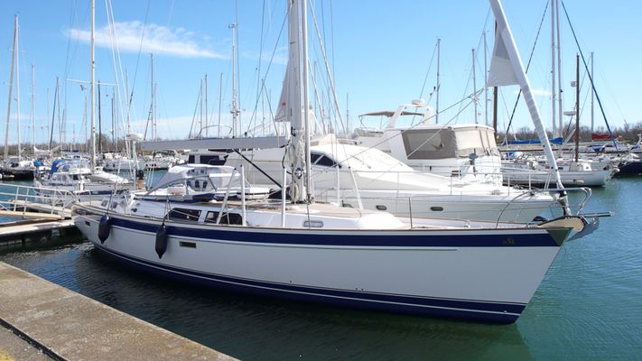 Hallberg-Rassy 55 - main image