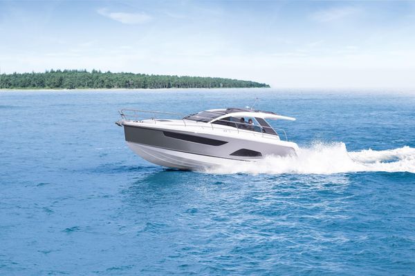 Sealine S330 - main image