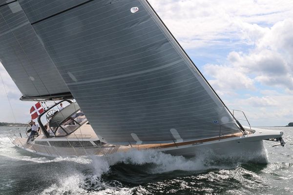 X-Yachts X6 - main image