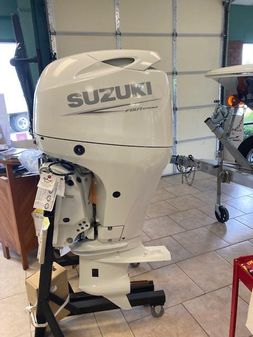 Suzuki OUTBOARD-MOTORS image