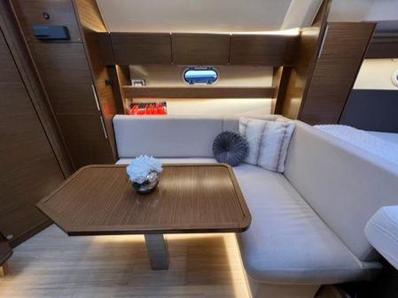 Bavaria S33 HT image