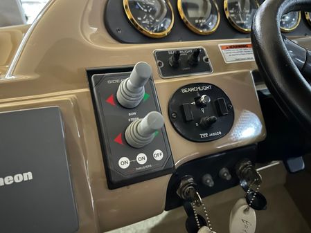 Carver 450-VOYAGER-PILOTHOUSE image