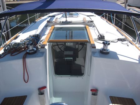 Jeanneau 37 image