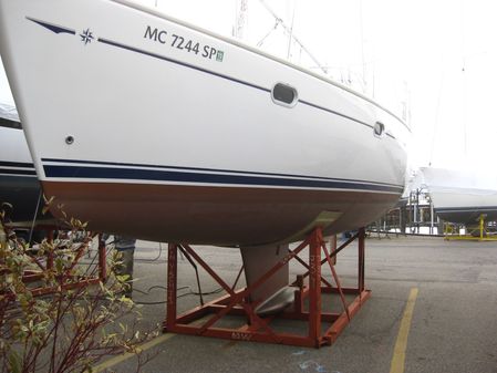 Jeanneau 37 image