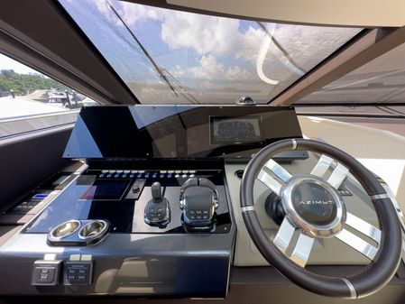 Azimut S8 image