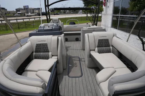 Harris 230 Solstice image