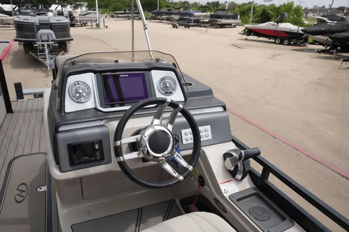 Harris 230 Solstice image