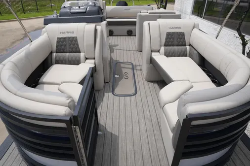 Harris 230 Solstice image