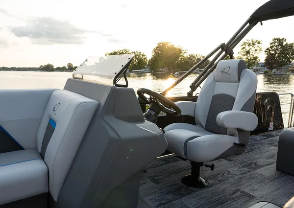 Qwest SPLASH-PAD-E-CLASS image