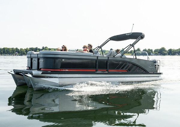 Qwest SPLASH-PAD-L-CLASS image