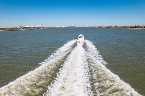 Invincible 39 Open Fisherman image