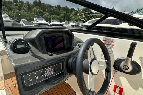 Bayliner VR6 image