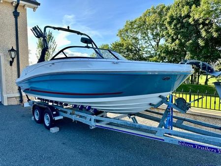 Bayliner VR5 image