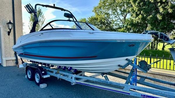 Bayliner VR5