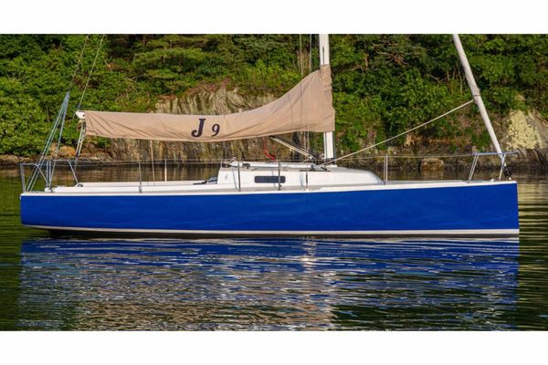 J Boats J/9 - main image