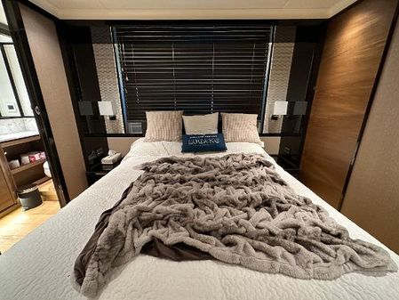 Absolute 73-NAVETTA image