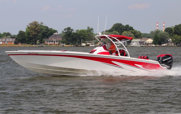 Avanti 35.7 OS Center Console - main image
